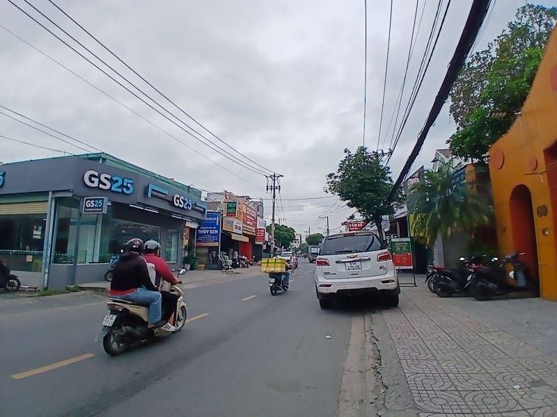 Bán nhà đường 359, Phước Long B, Q.9, TP HCM. DT 98m2, 2 tầng, 3PN. Sổ hồng riêng, giá 7,05 tỷ. 5