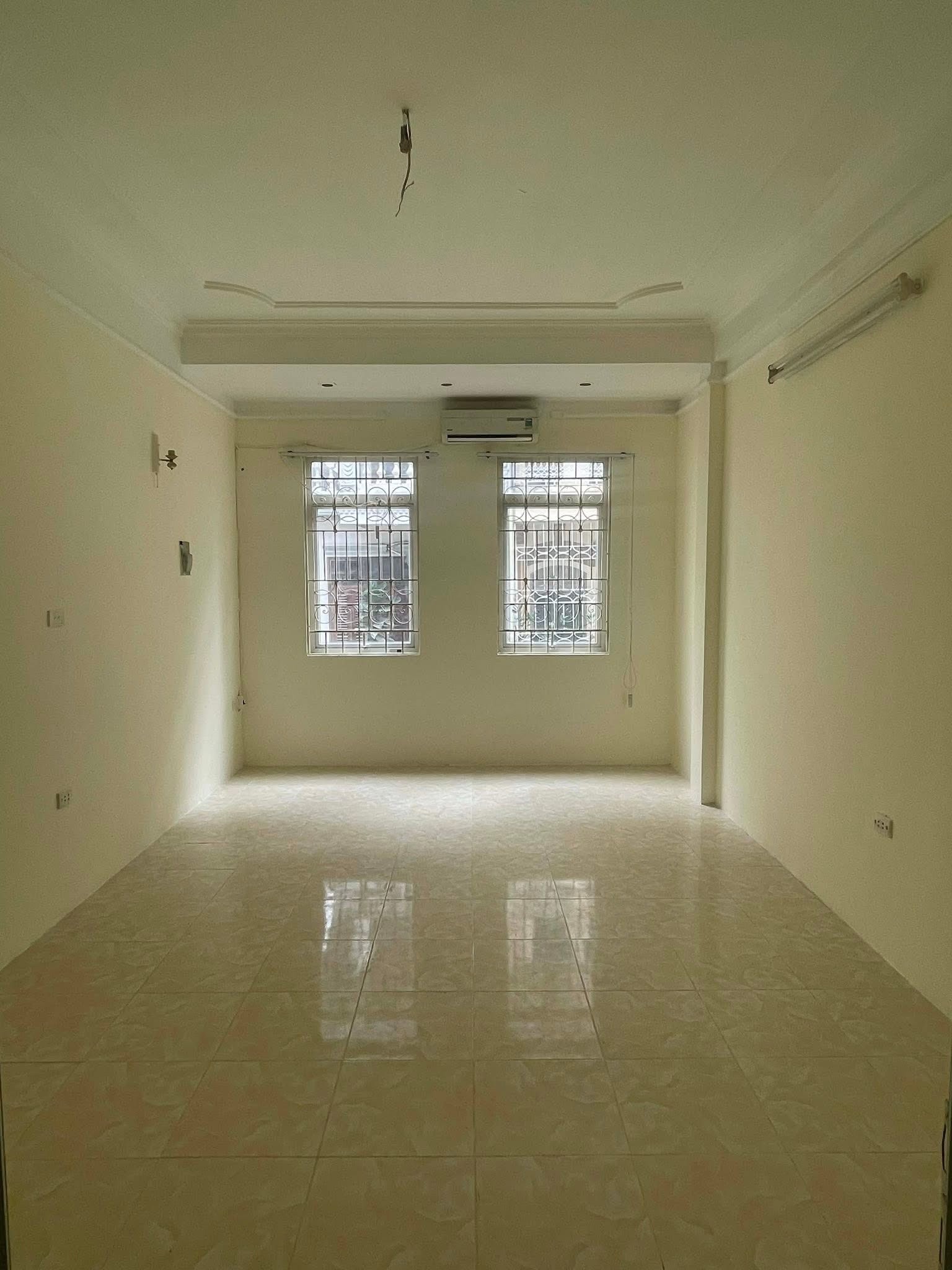 Cho thuê nhà nguyên Yên Lãng, Đống Đa 35m x 5T giá 16tr, Ô TÔ - KINH DOANH 3