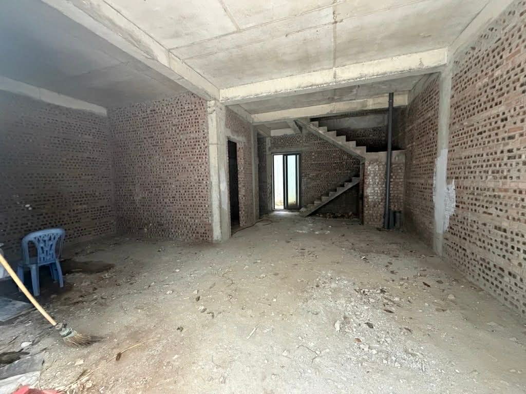 Liền kề Ngọc Lâm, 82m x 6 tầng, MT 8m, gần Mipec, đối diện trục đại lộ cảnh quan sông Hồng 3