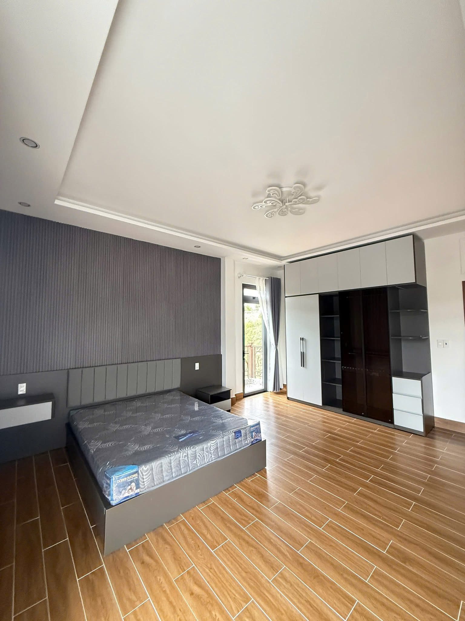 Bán Gấp Biệt Thự Đà Lạt - Đẹp Mới Xây View Thoáng KQH An Sơn Giá 26.8 Tỷ 4