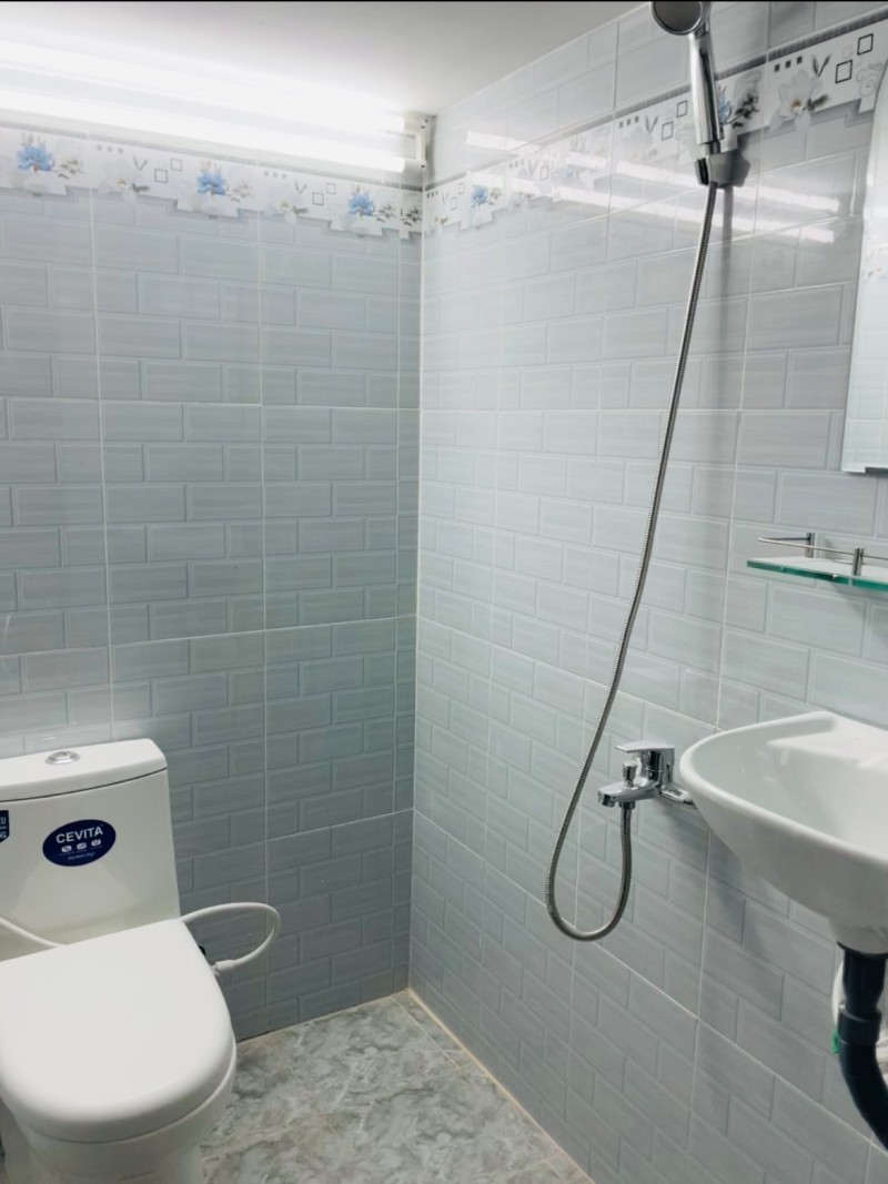 Bán nhà 3 tầng 130m2 ở đường số 6, Phường Linh Trung, Thủ Đức, TP HCM. Giá 10,15  tỷ, sổ hồng đầy 5