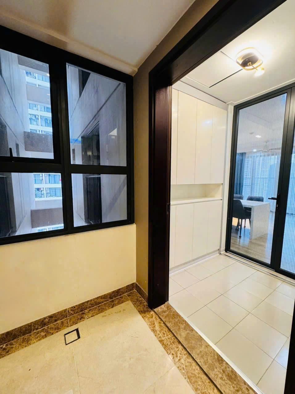 Cần bán Căn hộ chung cư dự án Vinhomes D'Capitale, Diện tích 98m², Giá 13 Tỷ 7