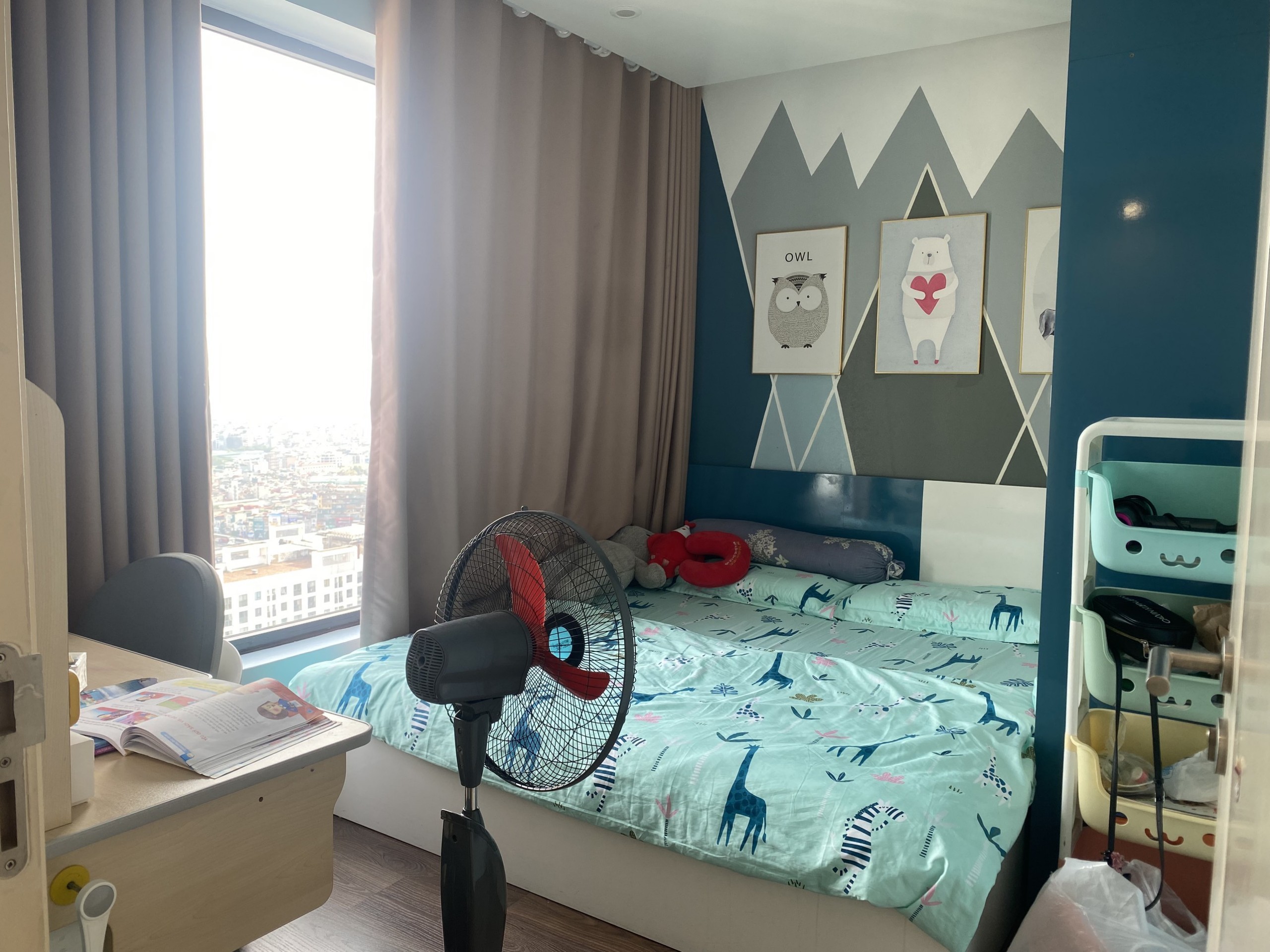 Bán căn hộ 2 ngủ Imperia Garden dt 74m2, full đồ, giá 8.x tỷ 2