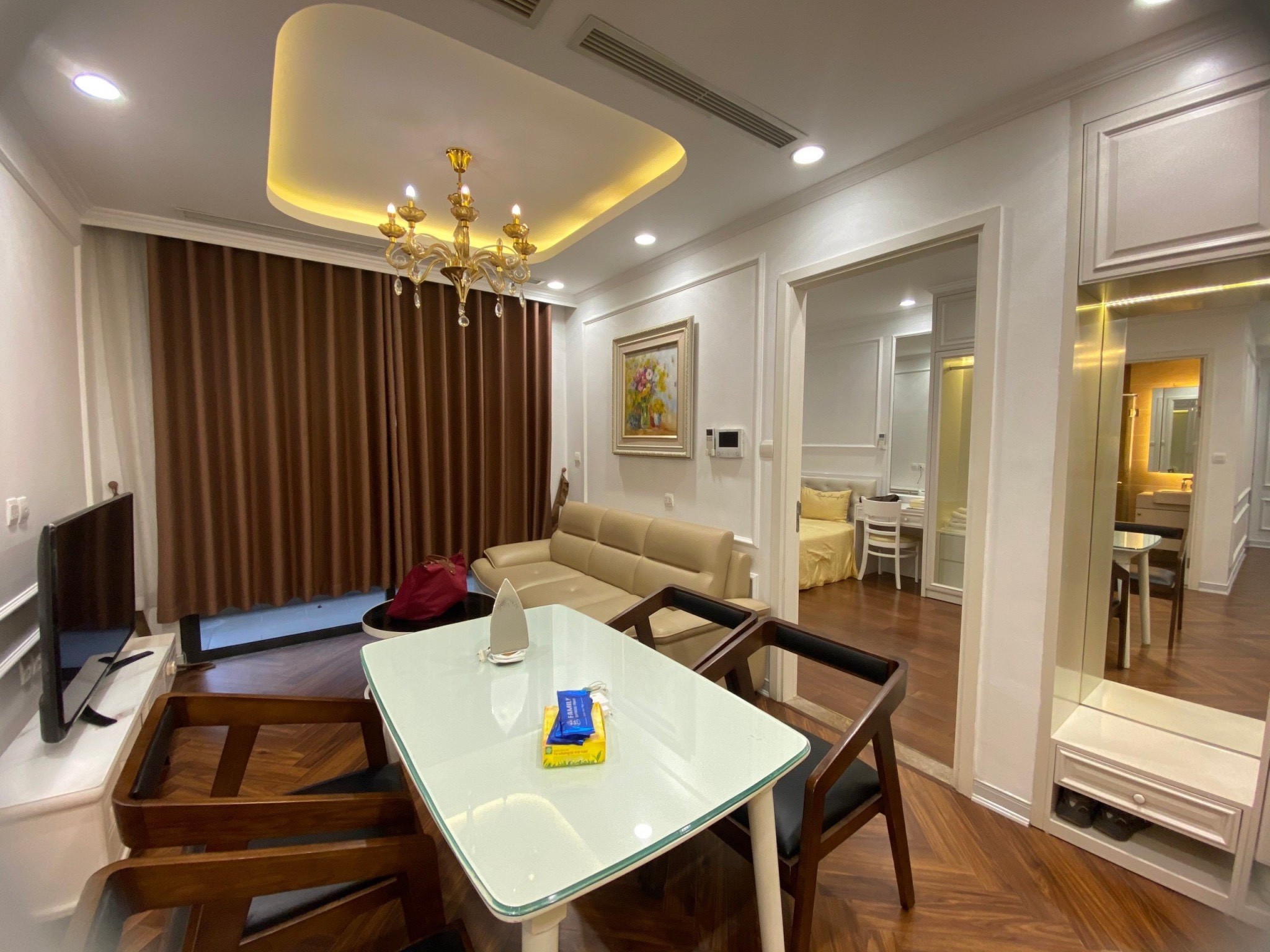 Cần bán 2PN-73m2 VINHOMES D'CAPITALE view hồ mát rượi 2