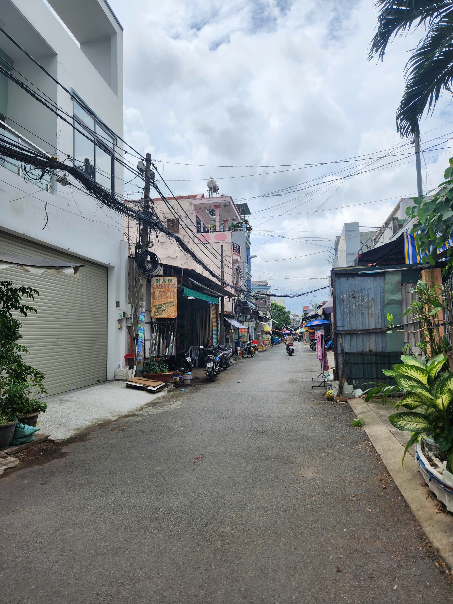 BÁN NHÀ 1 TRỆT 2 LẦU - HIỆP BÌNH CHÁNH - ĐẠI HỌC LUẬT - 60M2 - 6 TỶ NHỈNH NHẸ