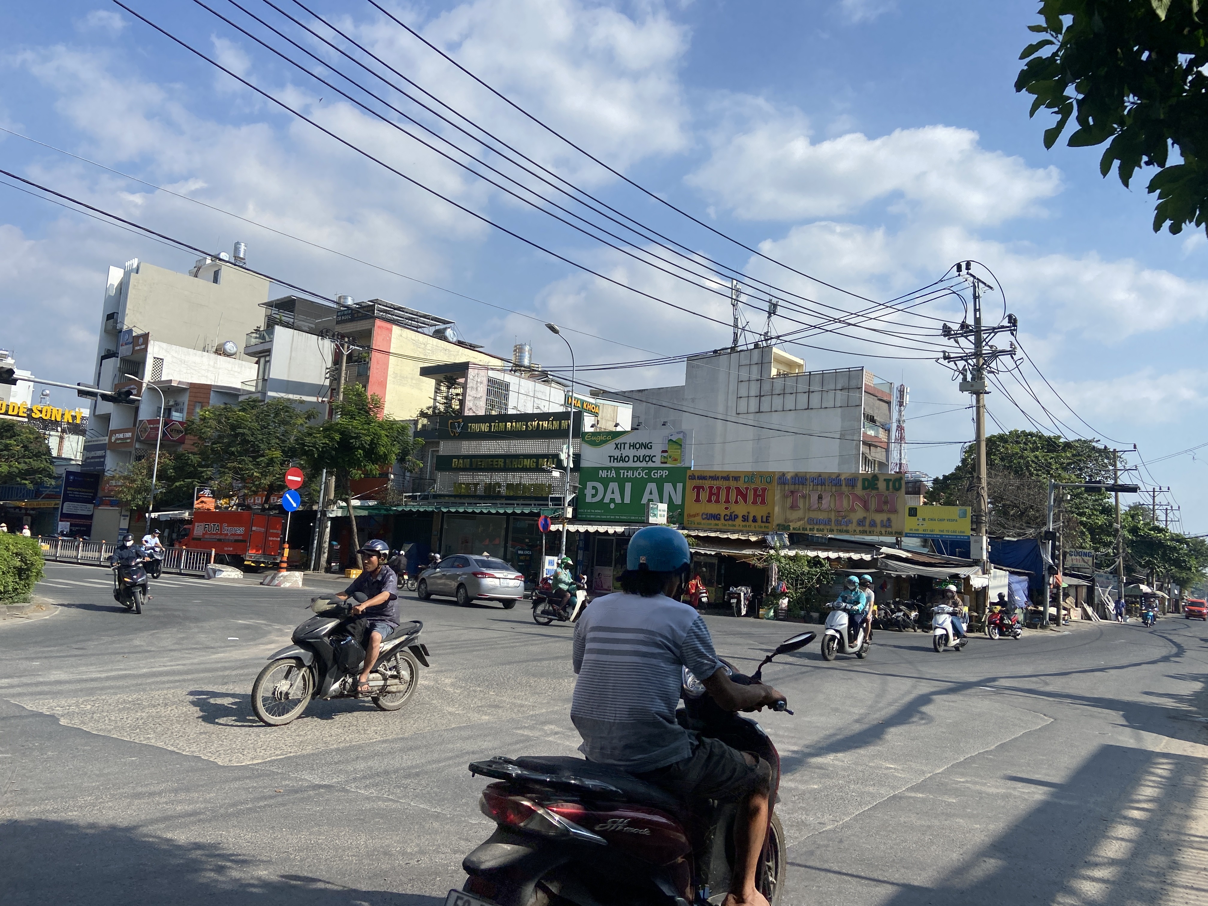 Cần bán Nhà mặt tiền đường Bình Long, Phường Sơn Kỳ, Diện tích 127m², Giá 18.9 Tỷ