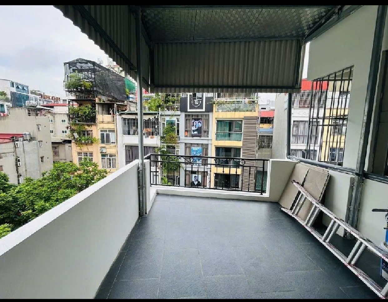 BÁN NHÀ HOÀNG HOA THÁM , KHU VỰC LÕI TRUNG TÂM CỦA THÀNH PHỐ. 4