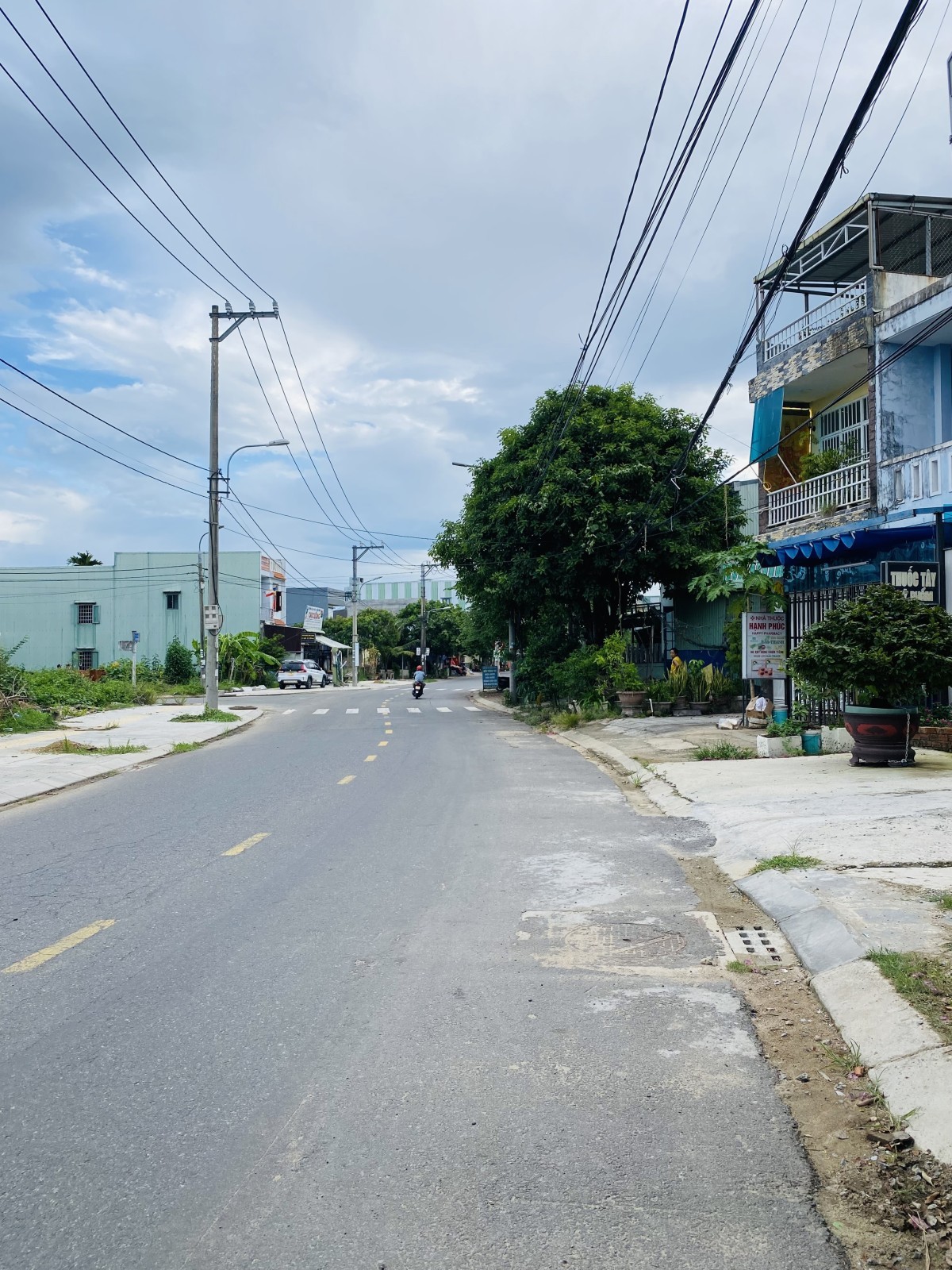 NHÀ MẶT TIỀN ĐƯỜNG 7,5M HÒA THỌ TÂY – CHỈ 3,5 TỶ  ĐẤT RỘNG – Ở NGAY 4