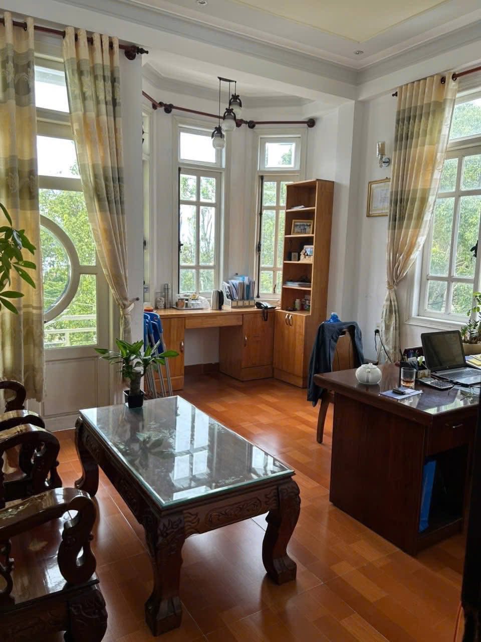 Giảm Giá Bán Nhà Phù Hợp KD Khu Cư Xá Bưu Điện Bùi Thị Xuân, Đà Lạt - Đang Cho Thuê Văn Phòng, Vị