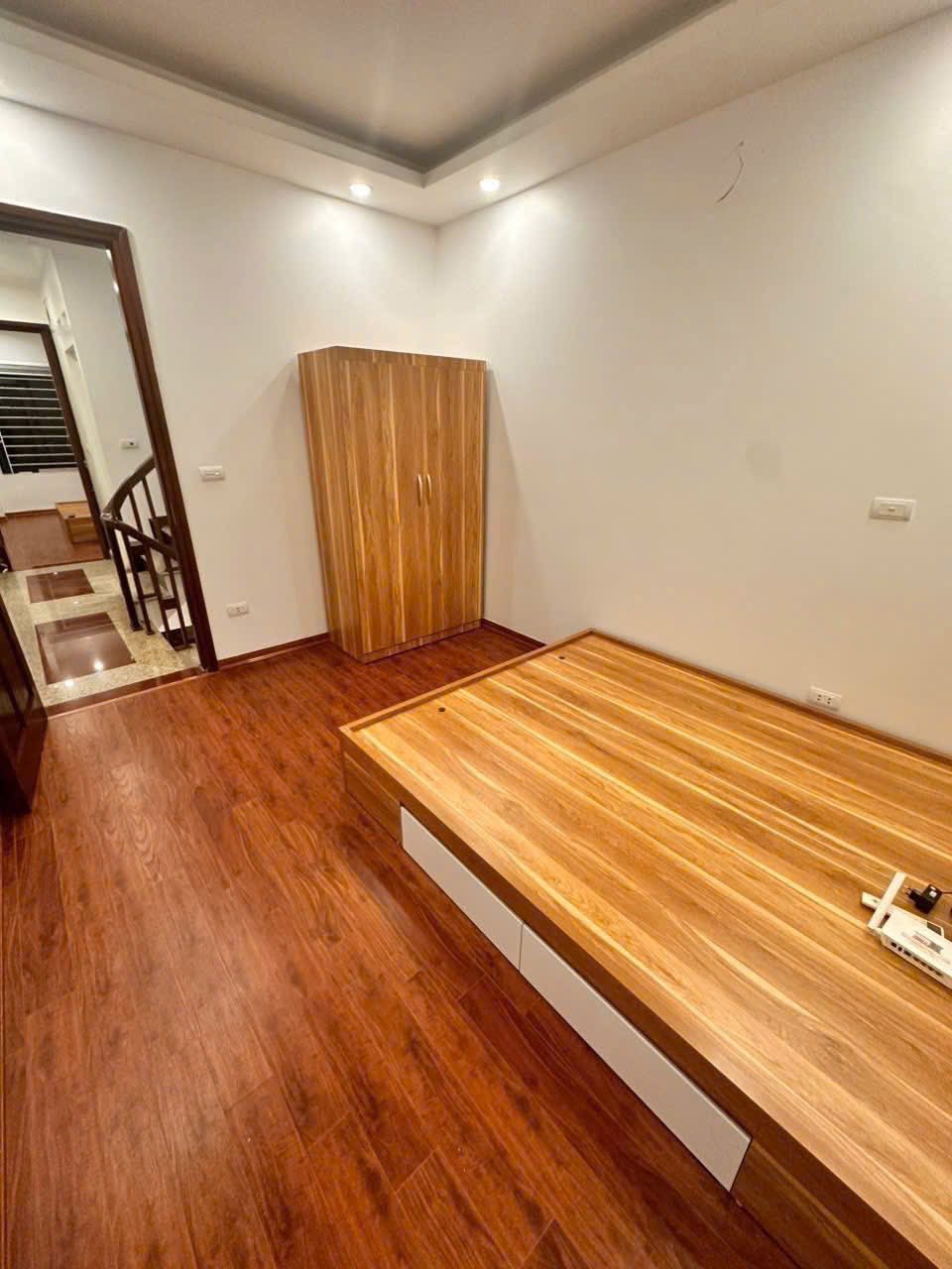 Cho thuê NHÀ ĐẸP ngõ 77 Bùi Xương Trạch - Thanh Xuân 40m x 4T giá 15 triệu 2