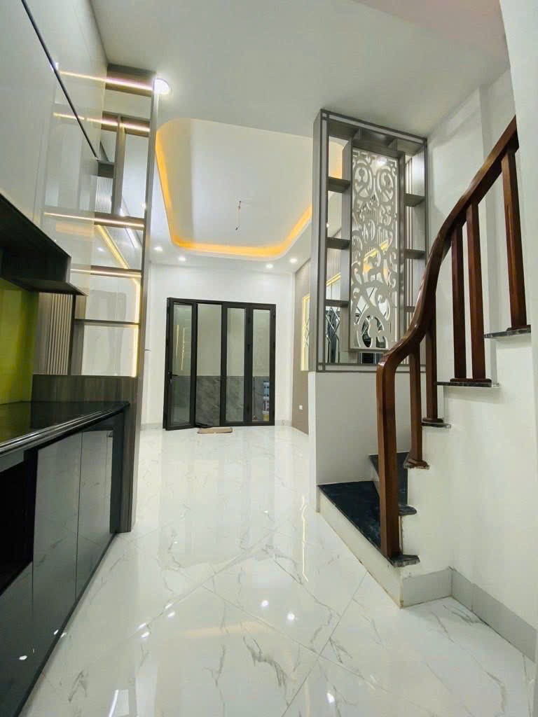 CHỦ NHÀ CẦN BÁN GẤP CĂN 55M2 , CHUYỂN VỀ NƠI KHÁC SINH SỐNG , NHÀ BÁN TẠI YÊN HÒA , CẦU GIẤY . 3