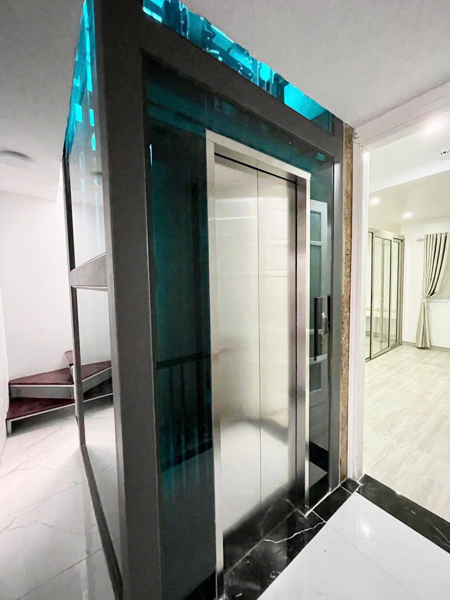 BÁN NHÀ DÒNG TIỀN TRUNG TÂM CẦU GIẤY NGÕ THÔNG THOÁNG NHÀ MỚI THANG MÁY FULL NỘI THẤT 19,8 TỶ 3