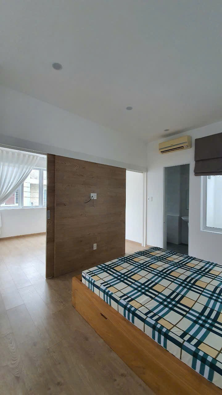 Căn Góc Hai Mặt Tiền Thoáng Đẹp Ngay Trung Tâm Nha Trang 3