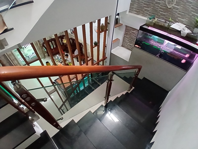 Bán nhà đường Trần Thị Điệu, Phước Long B, Q9, TP HCM. DT 95m2, 3 tầng. Giá 7,29  tỷ, sổ hồng. 2