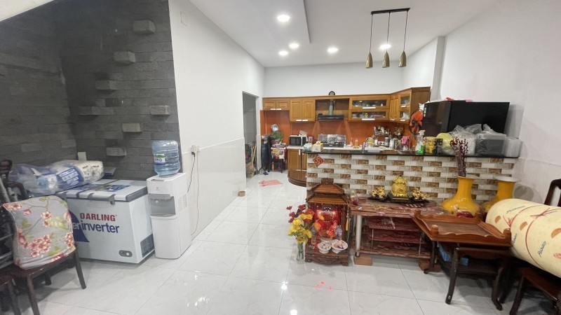 Bán nhà  Hiệp Bình Chánh, đường Số 9, Thủ Đức, TP HCM. DT 5x18m, 3 tầng, 3PN, SH, 8.7 tỷ. 4