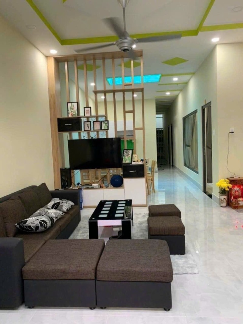 Bán nhà đường Số 7, Linh Trung, Thủ Đức, TP HCM. DT 140m2, 3PN, SH, 10.35  tỷ. LH: 0933125879 3