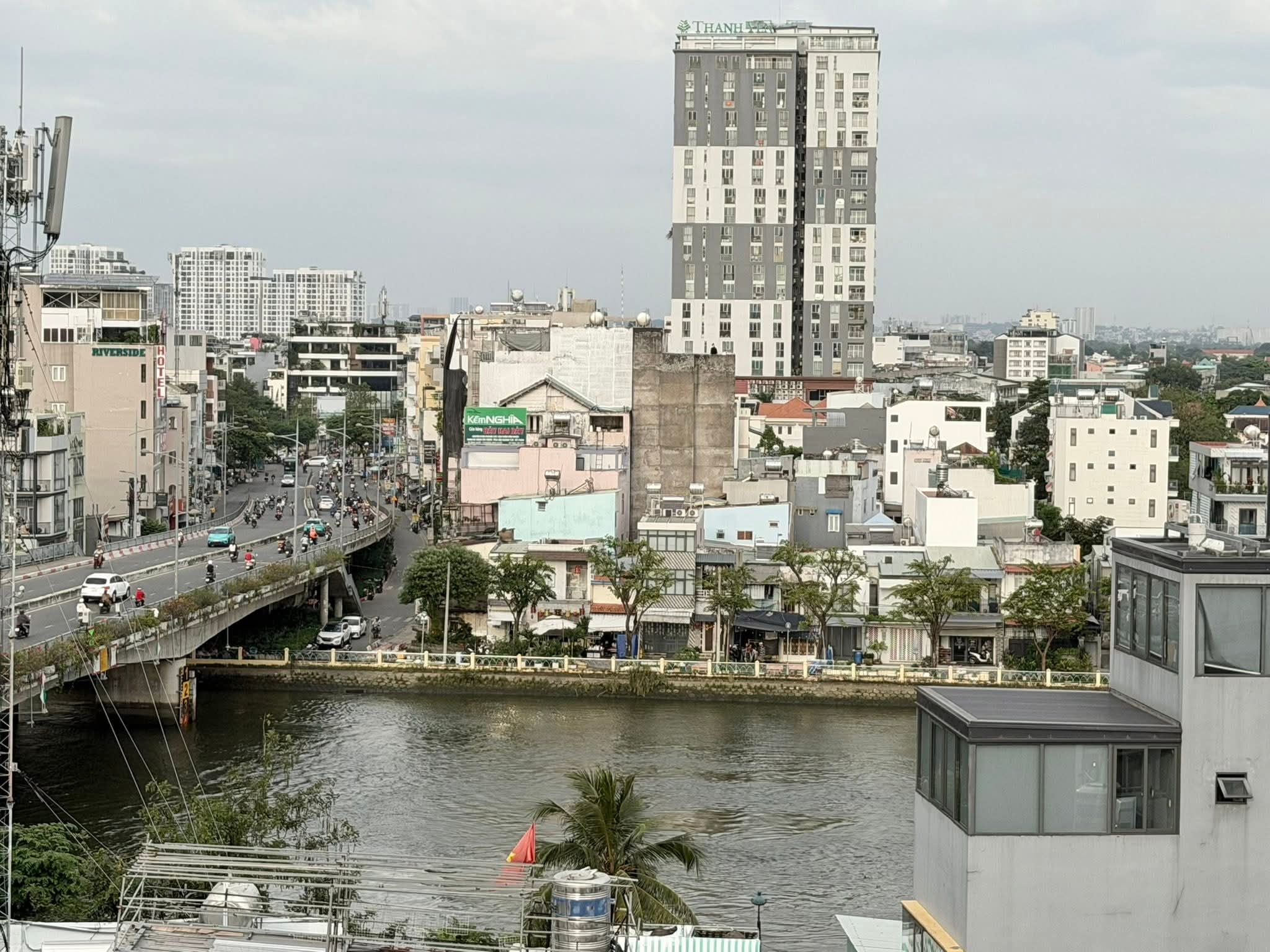 TOÀ CHDV 34 PHÒNG - 9 TẦNG CÓ HẦM + THANG MÁY - 152m2 NỞ HẬU - DÒNG TIỀN 8%/NĂM 3