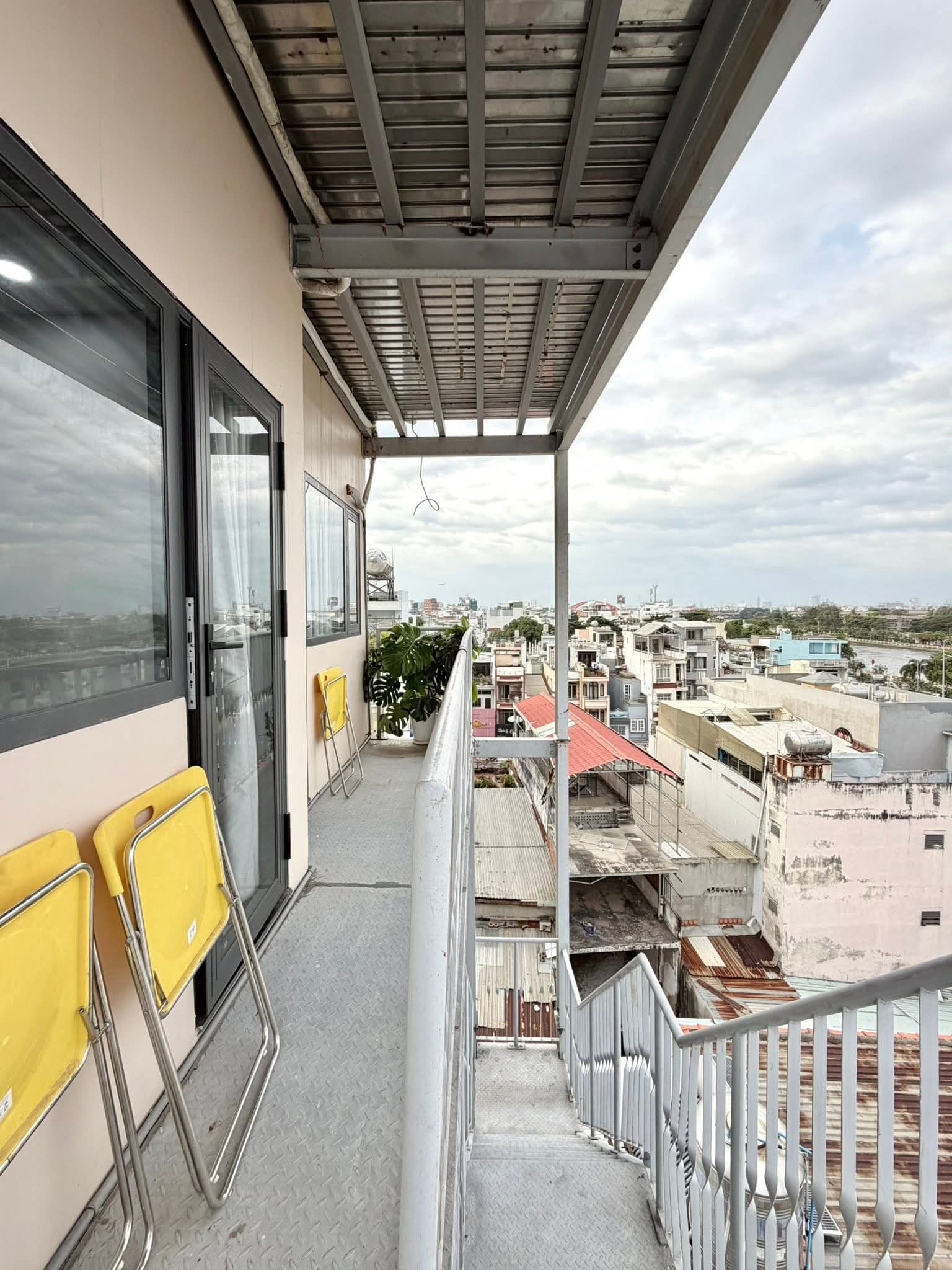 TOÀ CHDV 34 PHÒNG - 9 TẦNG CÓ HẦM + THANG MÁY - 152m2 NỞ HẬU - DÒNG TIỀN 8%/NĂM 9