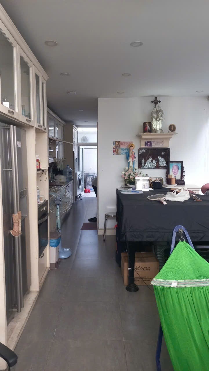 Bán nhà đường Số 10, Linh Chiểu, Thủ Đức, TP HCM. DT 128m2, 2 tầng, 4 phòng ngủ. Giá 9,9 tỷ 4