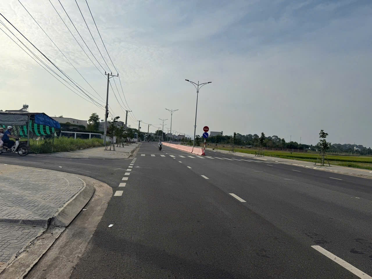 ĐẤT THỔ CƯ MẶT TIỀN TL44B NGAY UBND XÃ LONG ĐIỀN 4