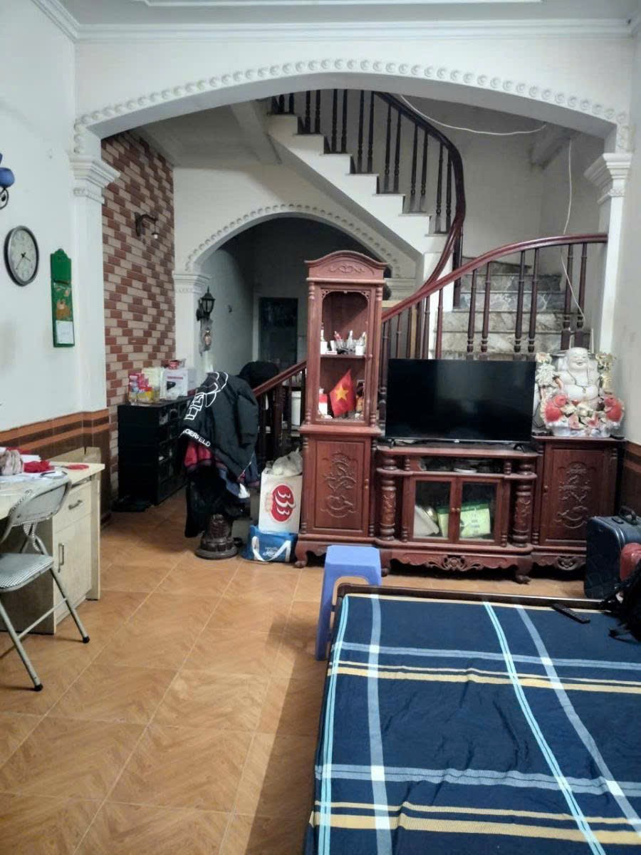 Bán nhà Nguyễn Trãi Ô tô vào nhà, ngõ thông kinh doanh 38m MT 5m giá 10 tỷ 2