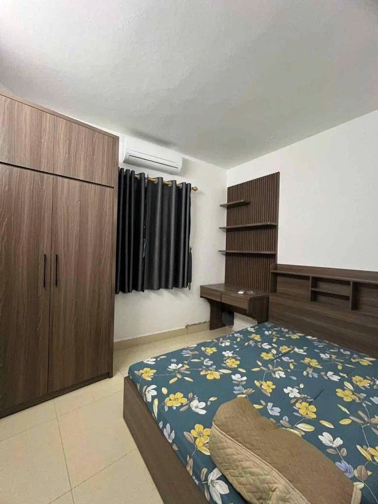 Cần bán Nhà mặt tiền đường Hồng Mai, Phường Quỳnh Lôi, Diện tích 43m², Giá 13.7 Tỷ 5