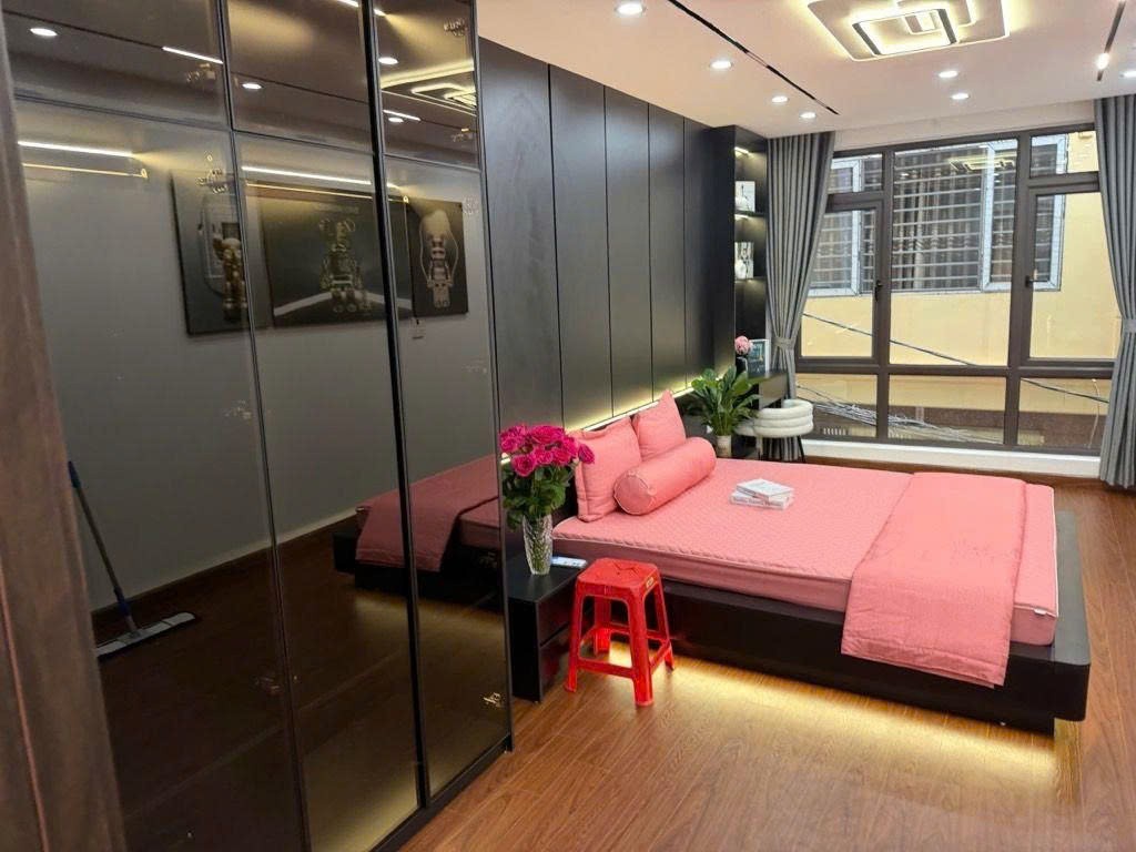 Cần bán Nhà mặt tiền đường Minh Khai, Phường Quỳnh Lôi, Diện tích 34m², Giá 8.6 Tỷ 4