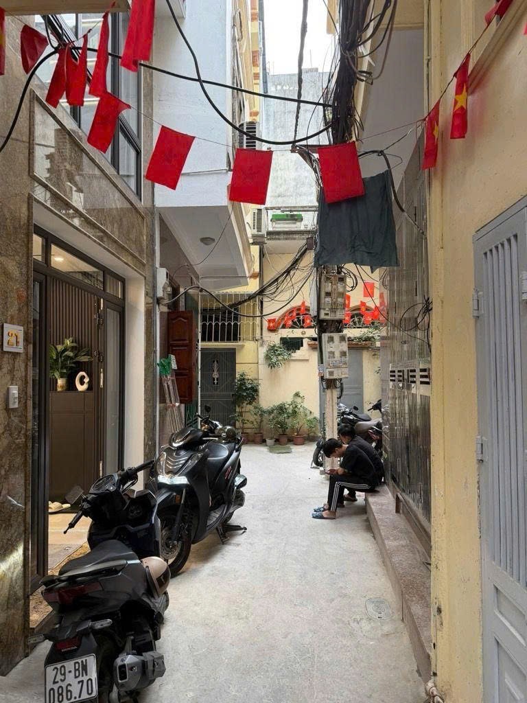 Cần bán Nhà mặt tiền đường Minh Khai, Phường Quỳnh Lôi, Diện tích 34m², Giá 8.6 Tỷ 5