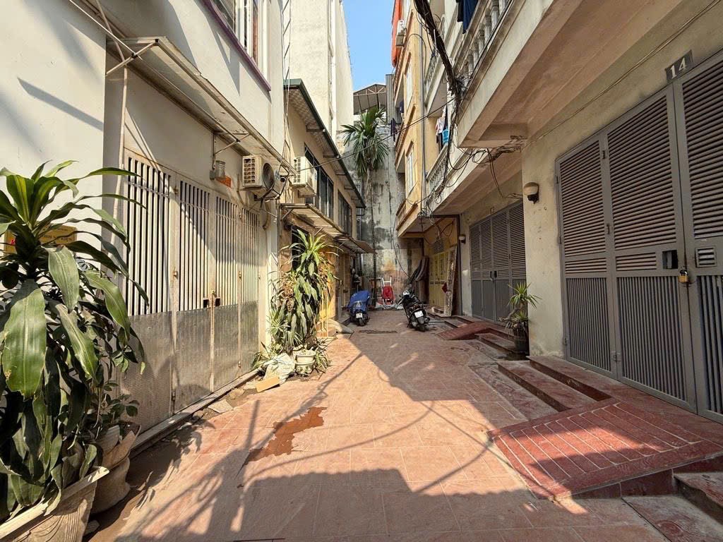 BÁN NHÀ VŨ TÔNG PHAN – GIÁ CHỈ 7,9 TỶDIỆN TÍCH 34M² – 4 TẦNG – SỔ VUÔNG – 50M RA Ô TÔ TRÁNH 3