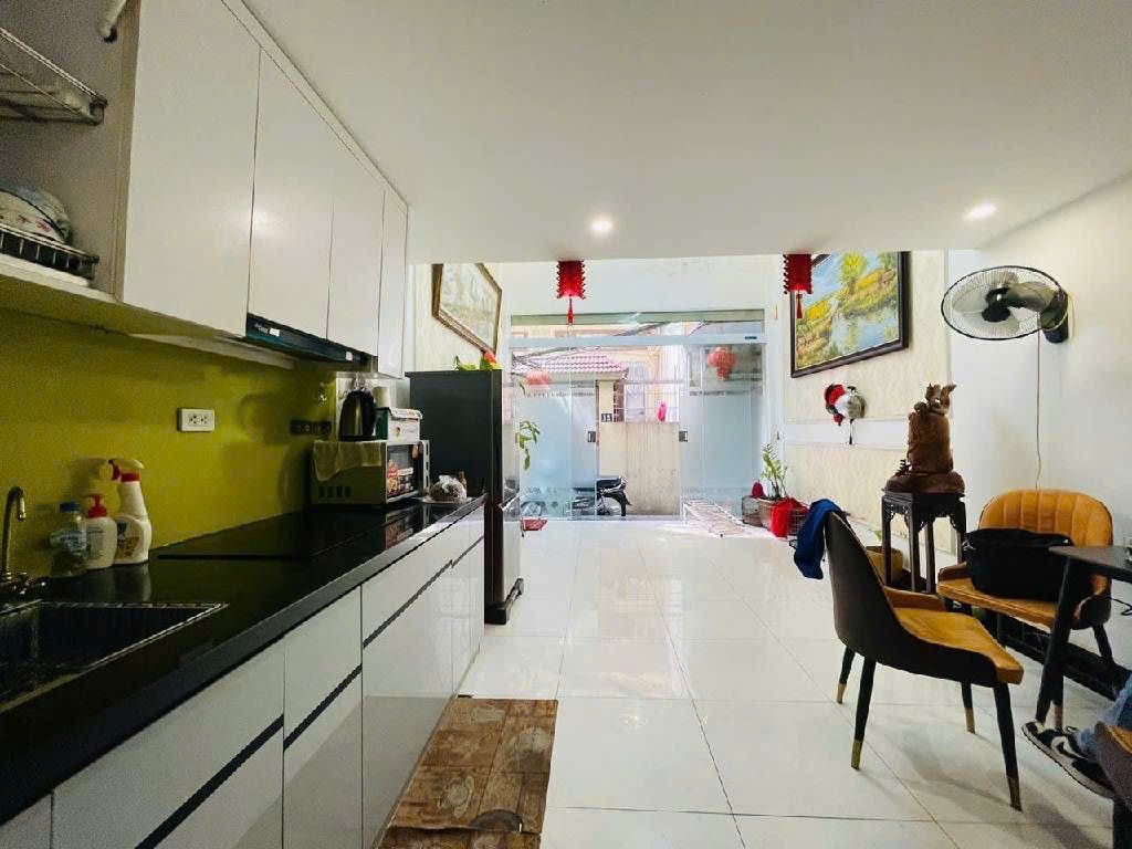 BÁN NHÀ NGUYỄN TRÃI – THANH XUÂN -10M  Ô TÔ  – 36M² x 3,5 TẦNG – GIÁ 8,5 TỶ 3 NGỦ ĐỦ CÔNG NĂNG – 3