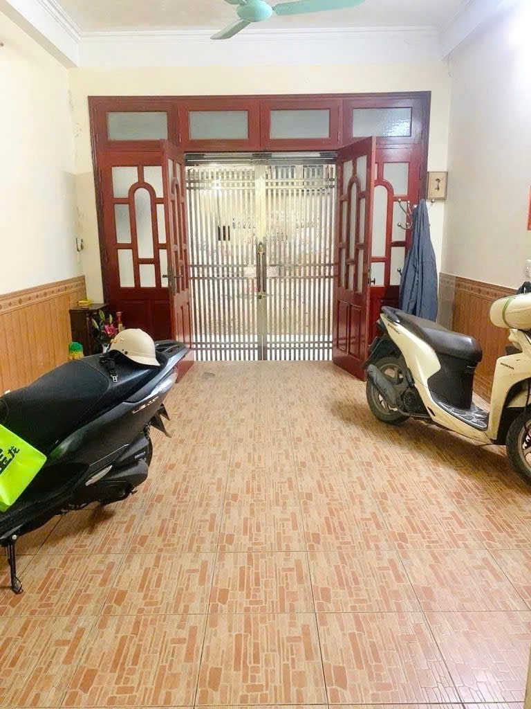 Cần bán Nhà mặt tiền đường Tương Mai, Phường Tương Mai, Diện tích 54m², Giá 17 Tỷ 3