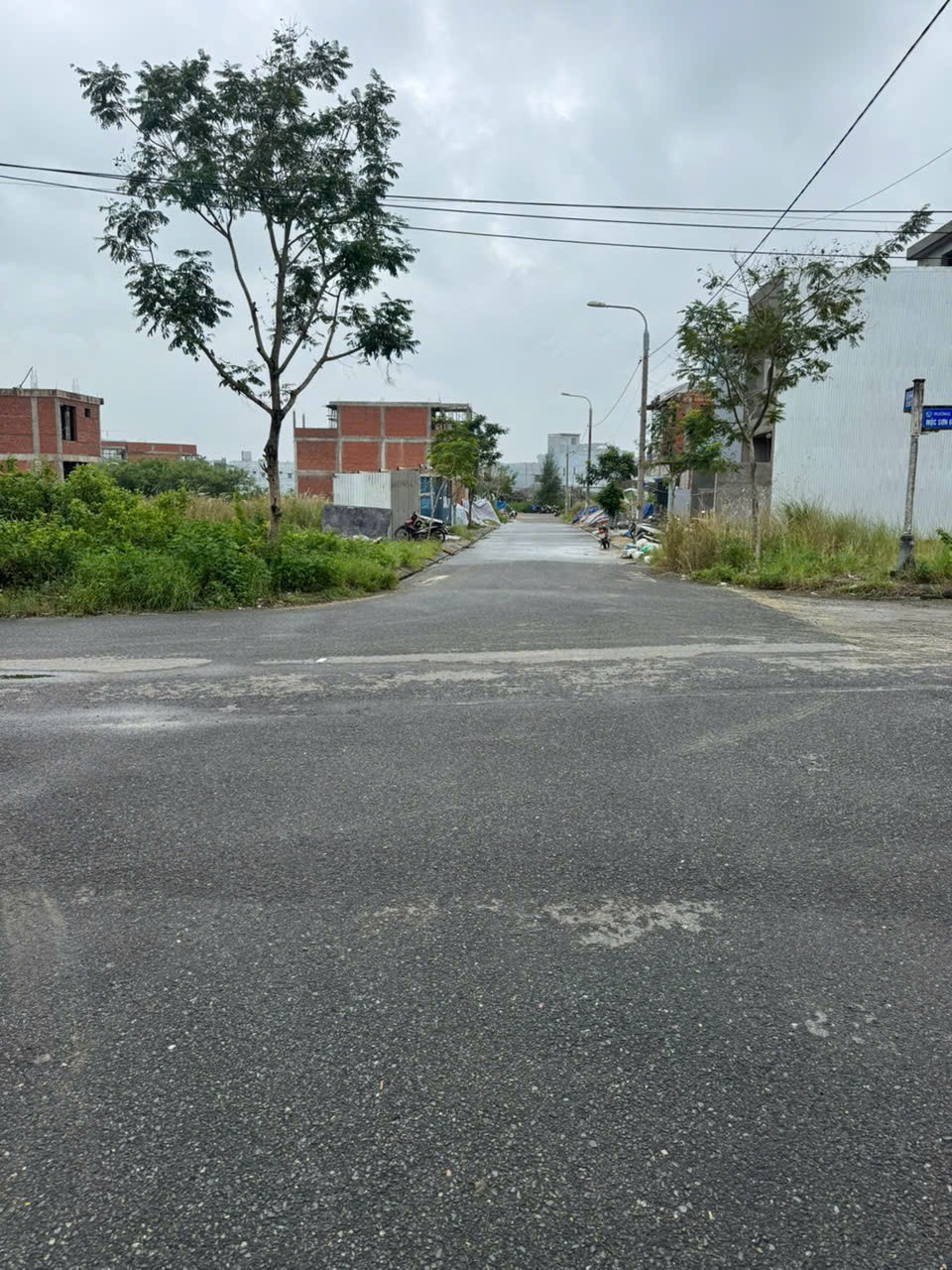 Cần bán Đất đường Bùi Bỉnh Uyên, Phường Hòa Hải, Diện tích 100m², Giá 5.2 Tỷ