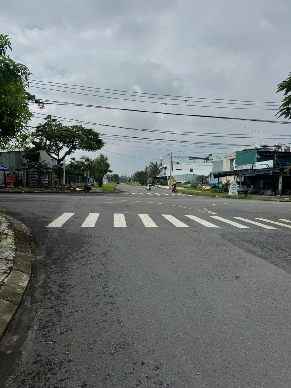 9 tỷ/90m2,Đất Nguyễn Thức Đường.rộng 10,5m,H:Nam, khu Đông Hải ,Bãi tắm Tân Trà 5