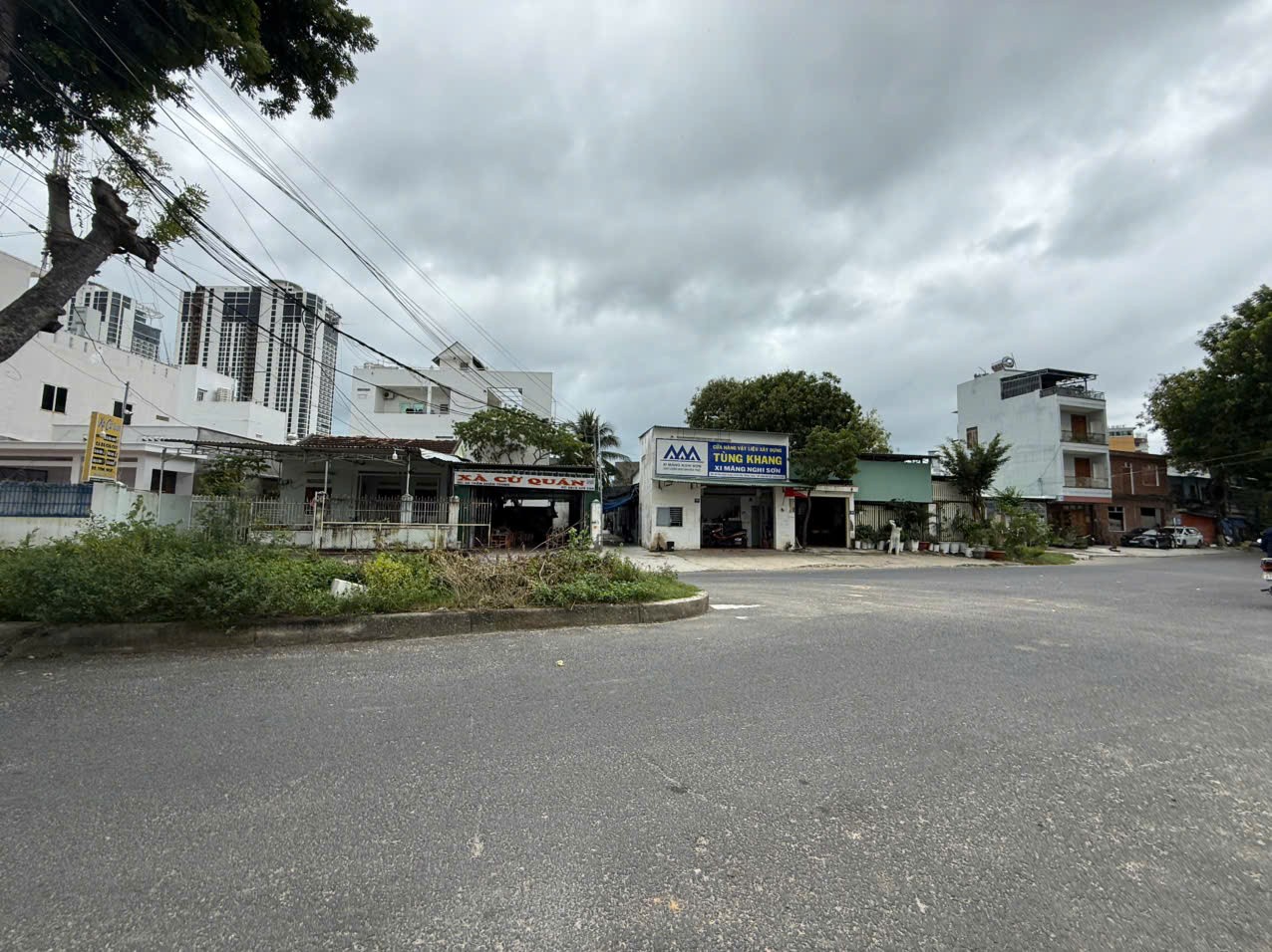 Chỉ Tính Bằng Giá Đất Tặng Mặt Bằng Kinh Doanh và 4 Nhà Trọ Căn Góc 2 Mặt Tiền Đường Rộng Gần Biển 4