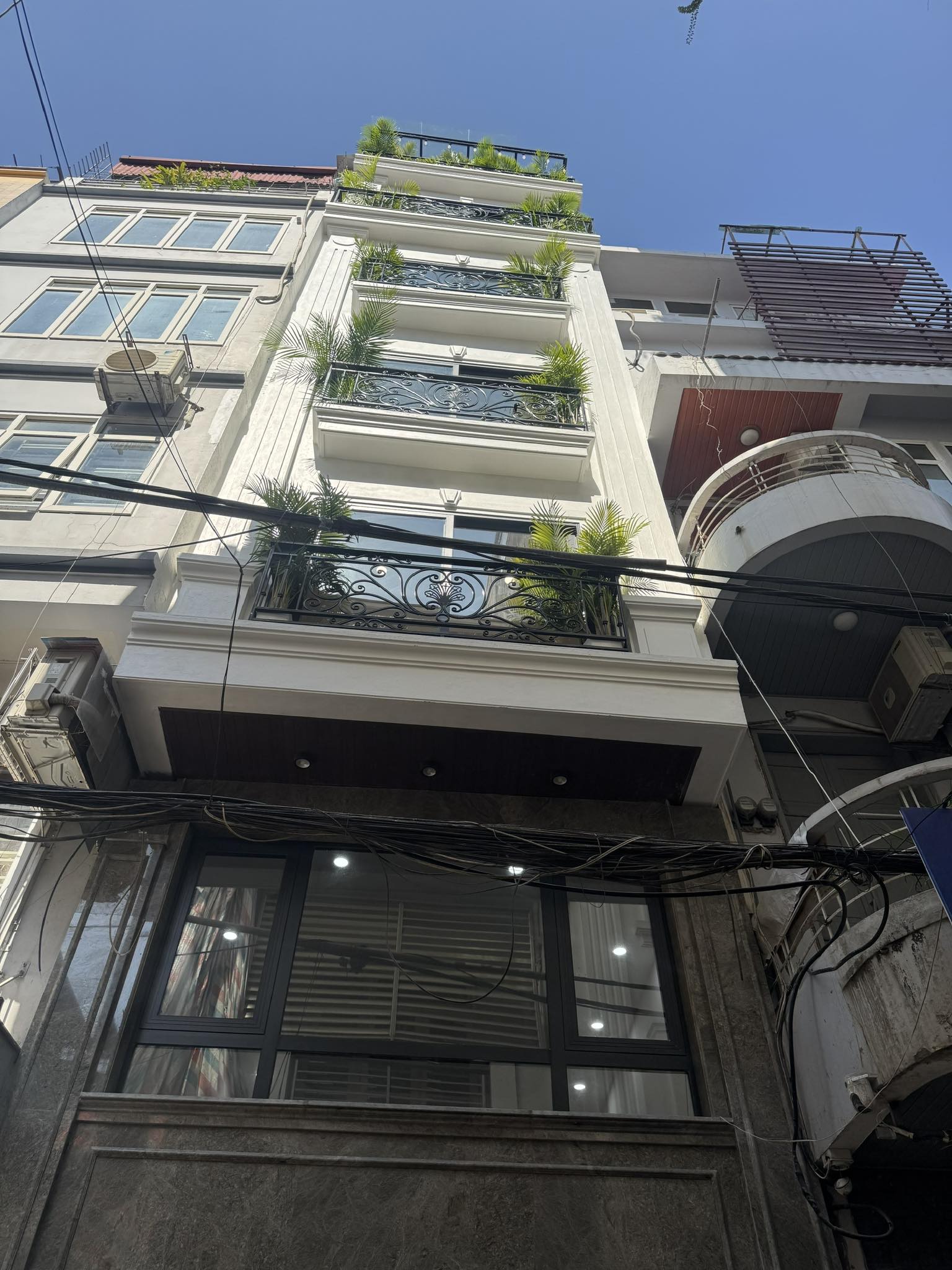 BÁN NHÀ HOÀNG QUỐC VIỆT CẦU GIÁY 8 TẦNG THANG MÁY PHÂN LÔ VỈA HÈ Ô TÔ KINH DOANH 23 TỶ 2