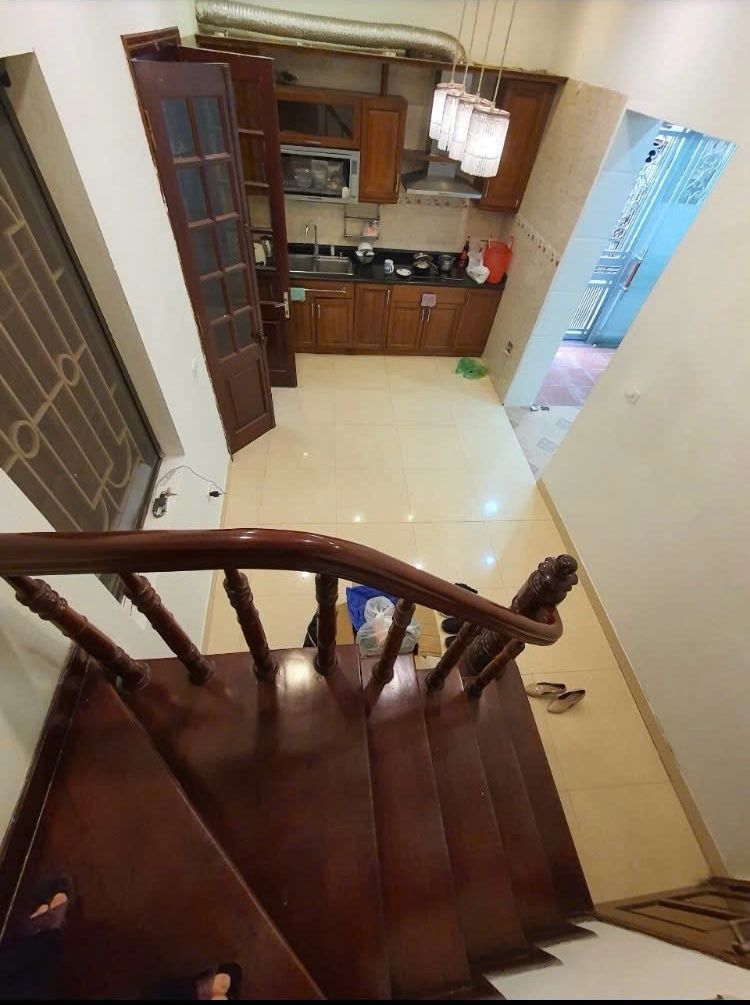 Bán Nhà Hào Nam 31m2. 4 tầng.mặt tiền 4.2m. giá 8.86 Tỷ Đống Đa Hà