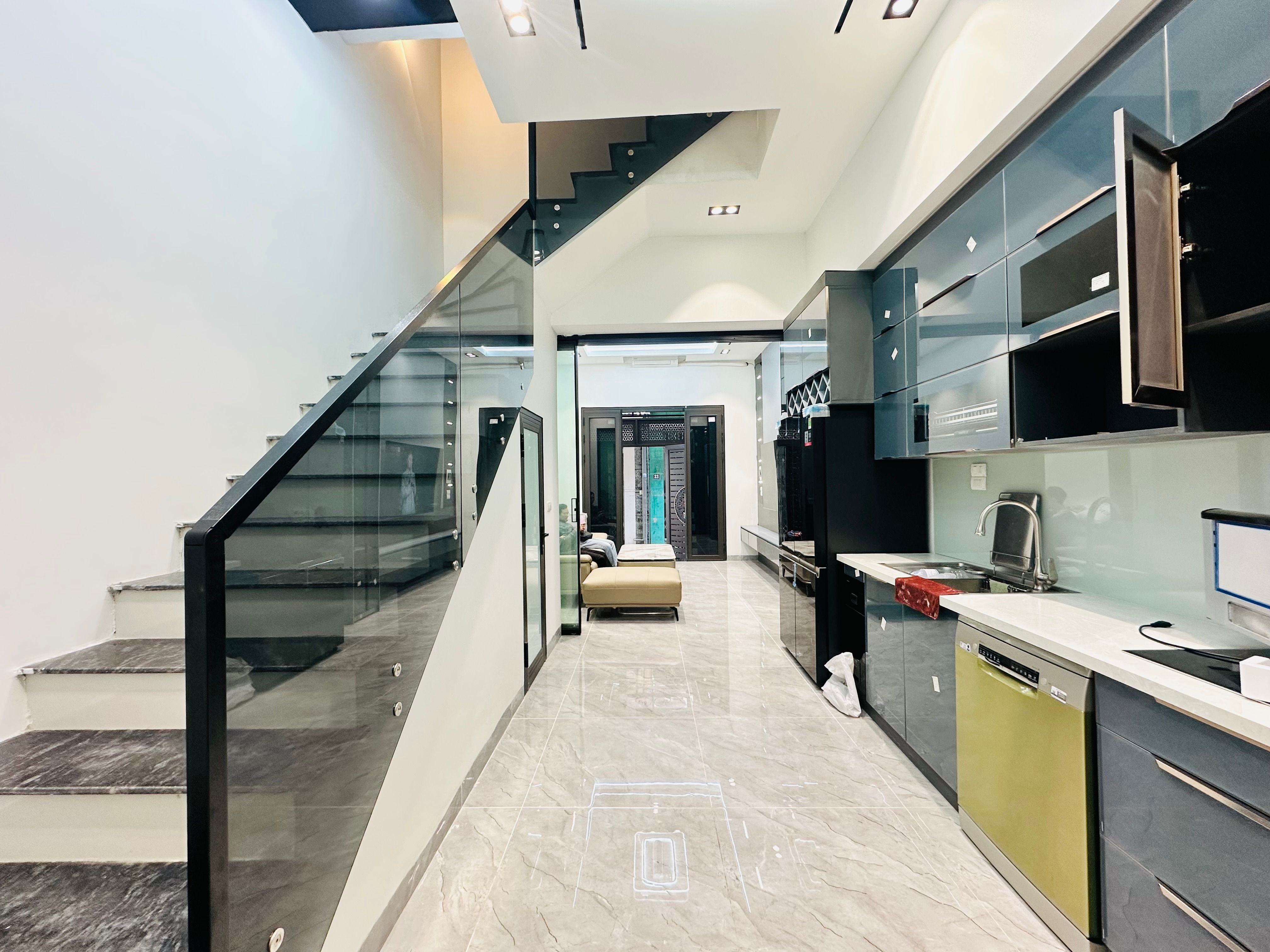 Bán nhà Trần Khát Chân 49m2. 4 tầng, mặt tiền 4m. giá 14.8 tỷ Hai Bà Trưng Hà Nội 5