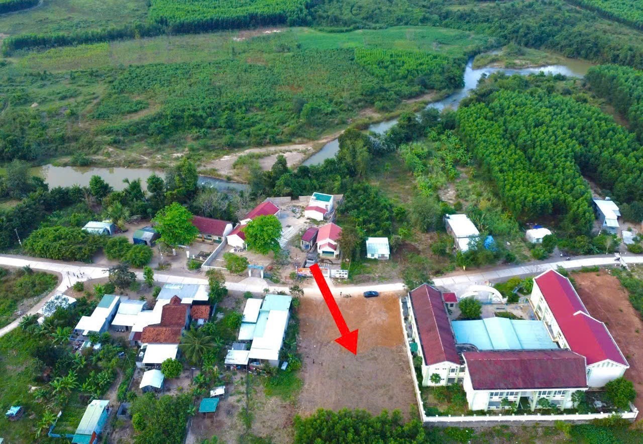 Bán đất Khánh Hiệp thôn Cà Thiêu full thổ cư cạnh trường học - mặt tiền trục đường chính 2