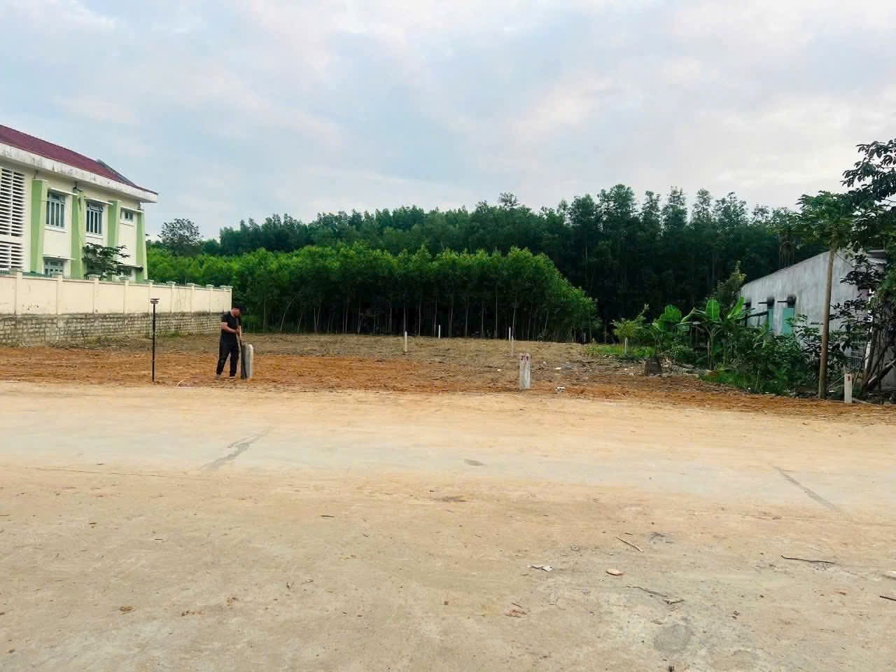 Bán đất Khánh Hiệp thôn Cà Thiêu full thổ cư cạnh trường học - mặt tiền trục đường chính 4