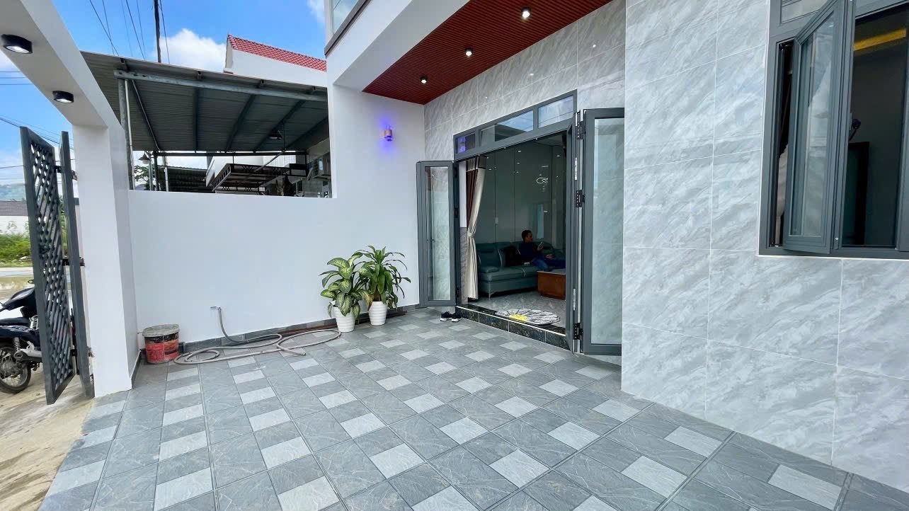 Bán nhà Diên Sơn mới xây mặt tiền đường Gò Độ - tặng full nội thất sang xịn 10