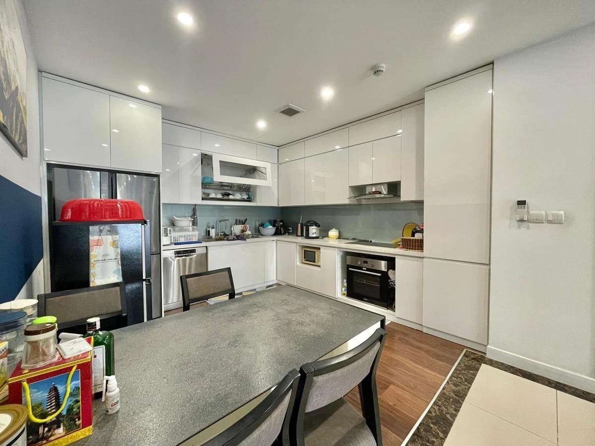 Bán căn hộ tại 3 ngủ Imperia Garden dt 111m2, full đồ giá tốt 3