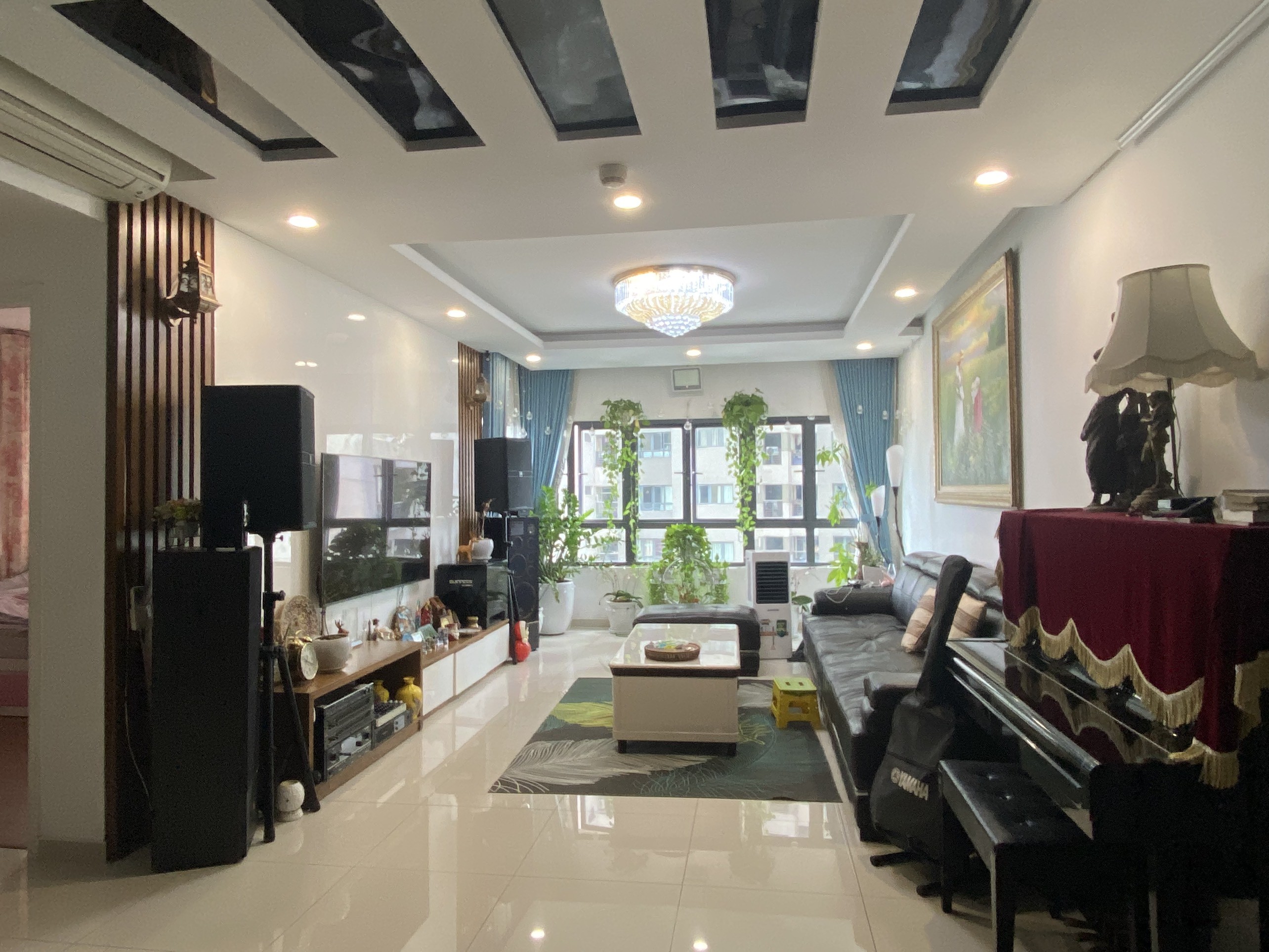 Bán căn hộ 3n2wc tại Mulberry Lane, dt 124m2, giá 8.8 tỷ
