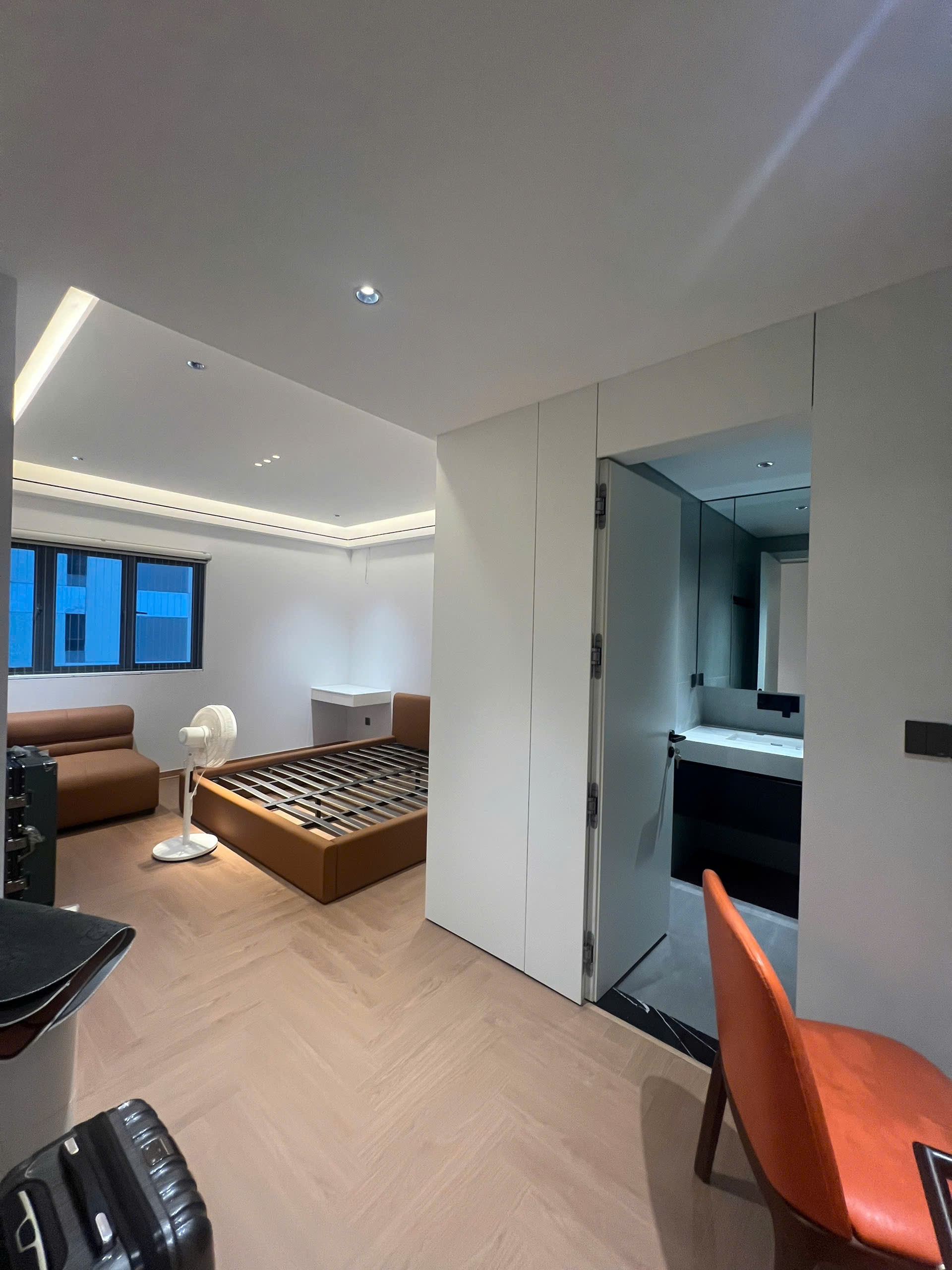 Bán gấp căn hộ MULBERRY LANE 3PN-114m2, full đồ giá 8.x TỶ 4