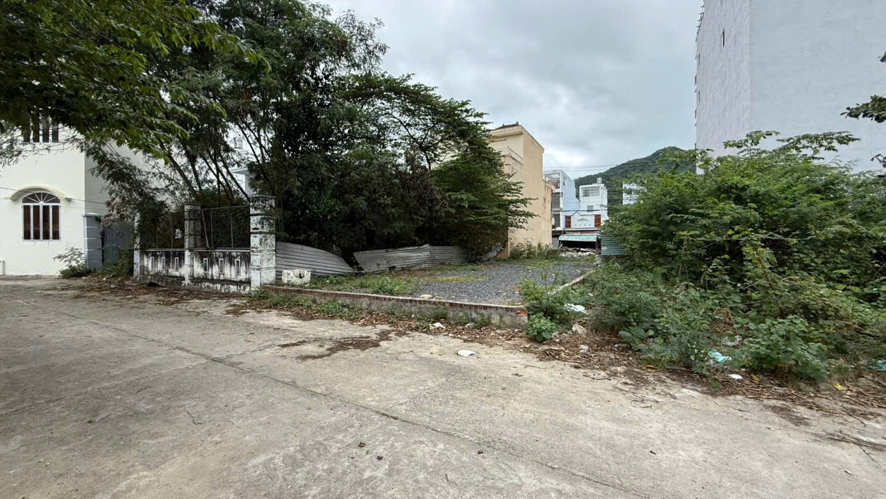 Lô Đất Gần Biển Gần Bến Du Thuyền Quốc Tế Ngang Rộng 7m 2