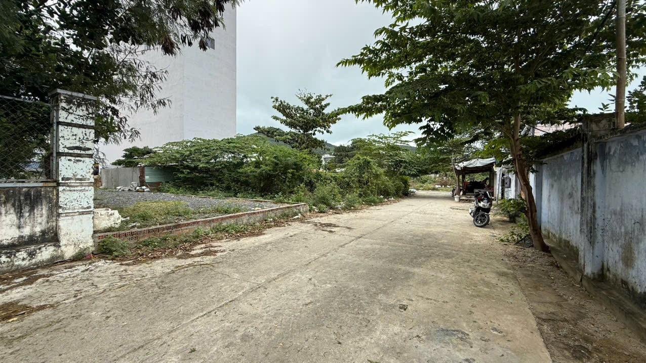 Lô Đất Gần Biển Gần Bến Du Thuyền Quốc Tế Ngang Rộng 7m 3