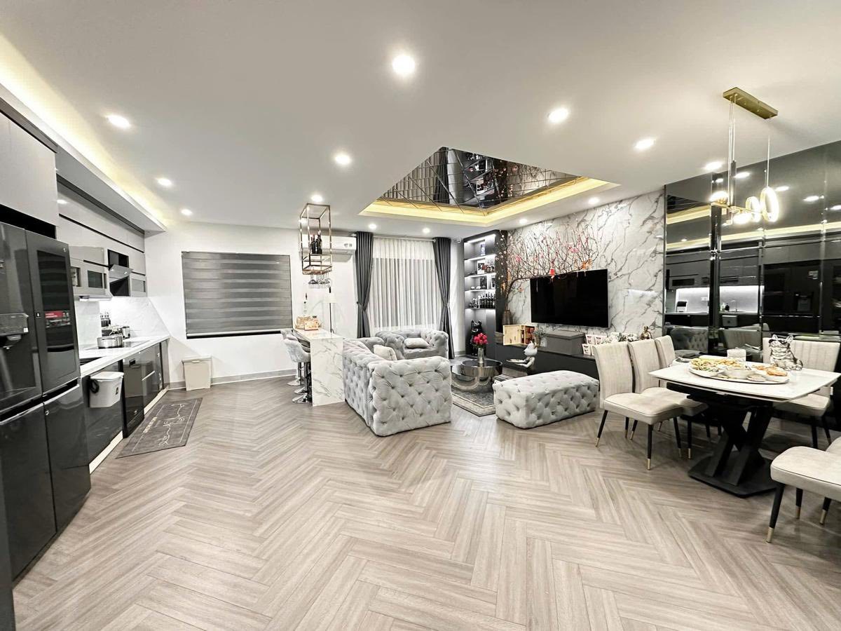 Thái Hà xe con tránh, 107m, 5 tầng. 29 tỷ, Gần ngay mặt phố 4