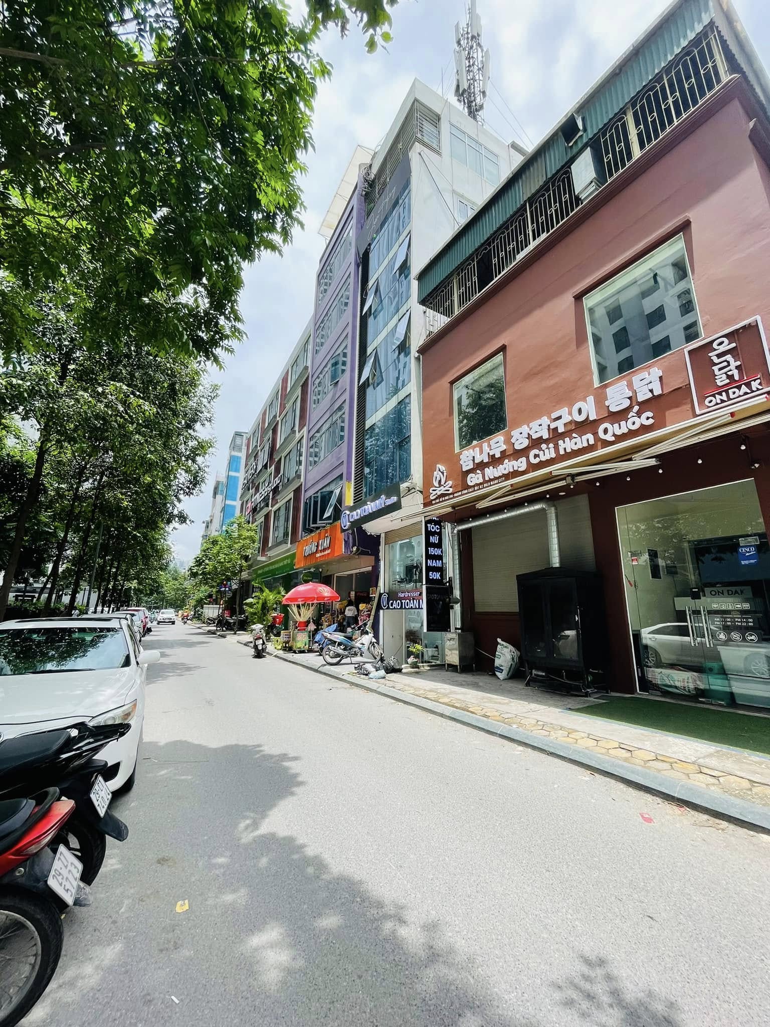 Phân Lô Trung yên, lô góc kinh doanh, ô tô dừng đỗm 51m, 17.9 tỷ