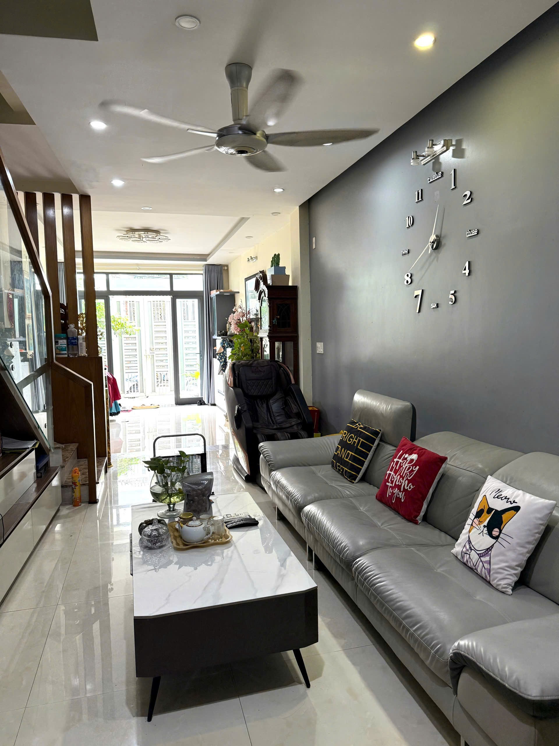 Bán nhà mặt tiền Ngã 7 trung tâm Nha Trang – đường Núi Một – 3 tầng 1 tum – giá 10,5 tỷ 4