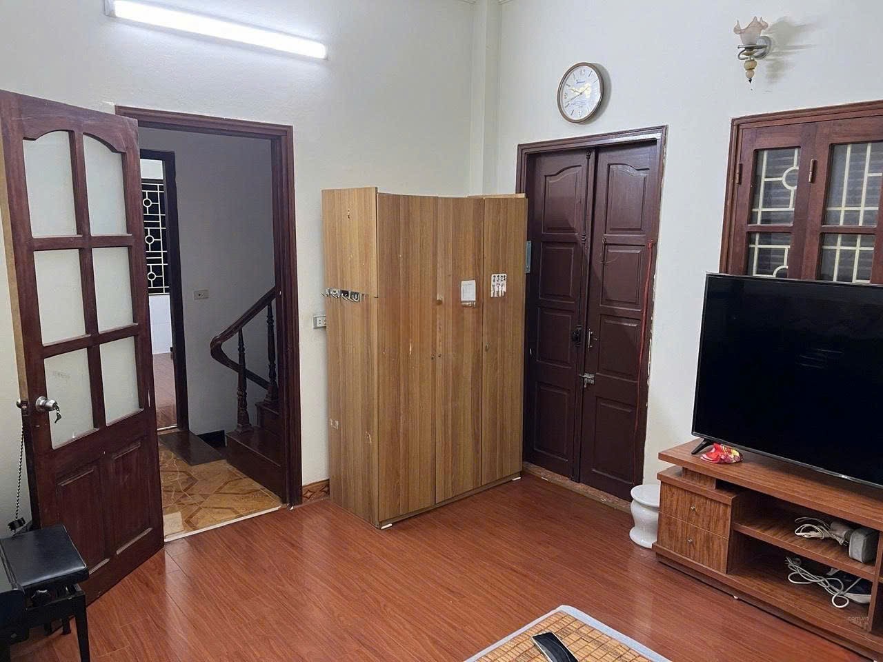 Cho thuê nhà riêng Ngõ 97 đường Quan Hoa, Cầu Giấy 50m x 3T giá 11.2 triệu