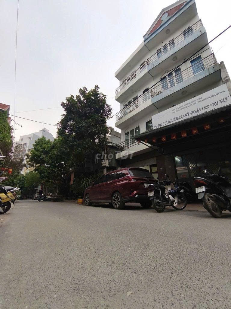 Cho thuê nhà ngõ 4 Đỗ Đức Dục, Mễ Trì, Nam Từ Liêm 71M x 4T, 3 Ô TÔ TRÁNH giá 28tr